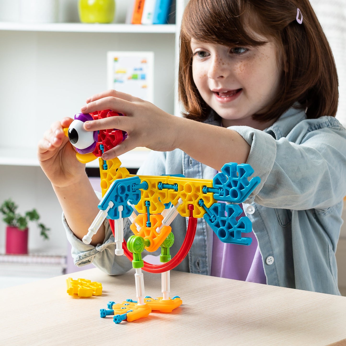 Kid K'NEX Farmin' Friends Building Set 20 Model Incl.