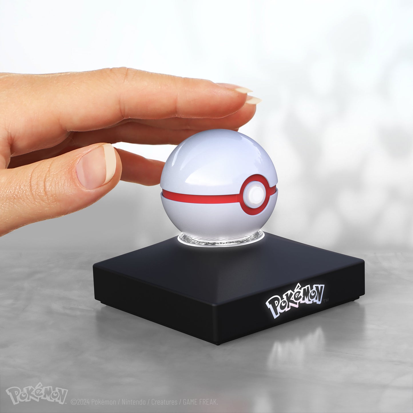 Pokémon Die-Cast Mini Premier Ball Replica